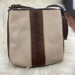 BRIGHTON FERRARA FELI CROSSBODY BAG ST.TOPEZ COLLECTION BROWN/TAN COLOR